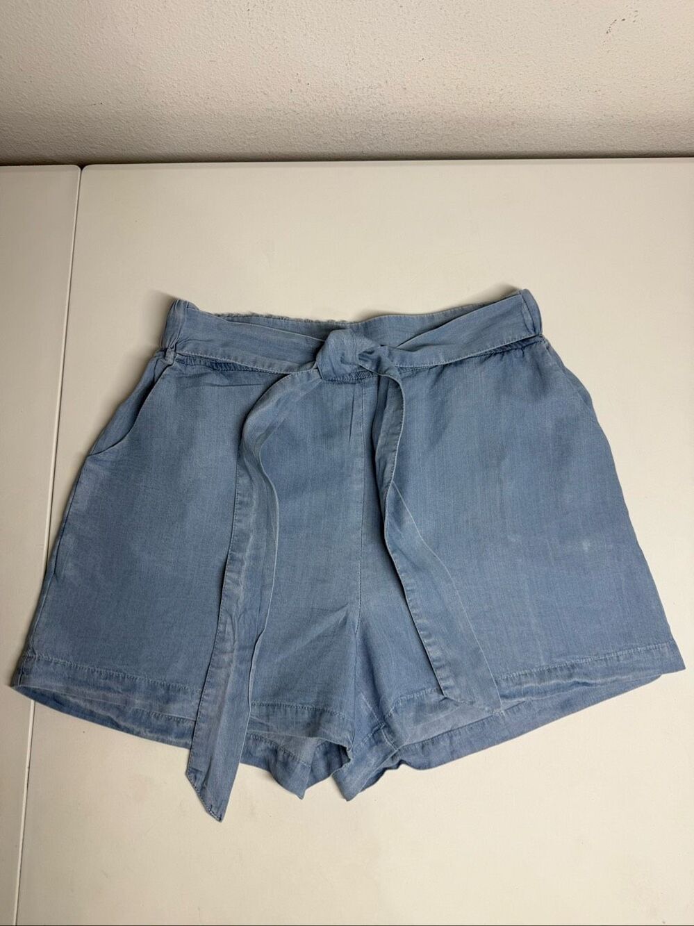 Thread & Supply Chambray Tie Waist Shorts Light Blue Junior Size Large - Picture 2 of 11